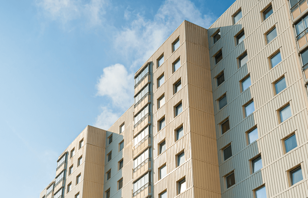 UV-resistant aluminum window